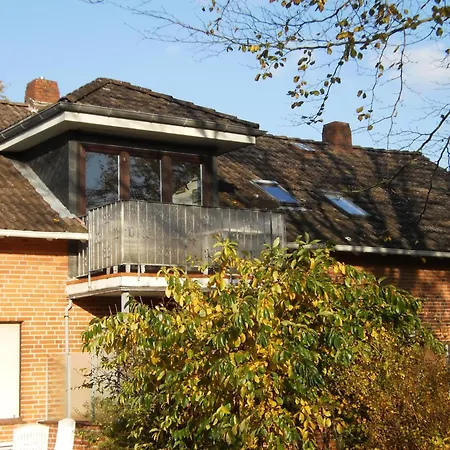 Tiedemann Apartment *